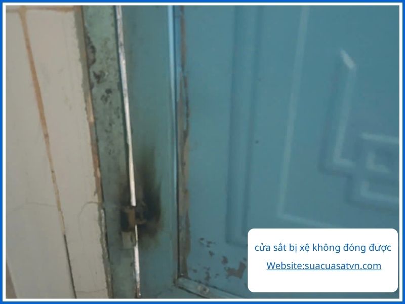 Sửa cửa sắt bị xệ: Những nguyên nhân thường gặp nhất