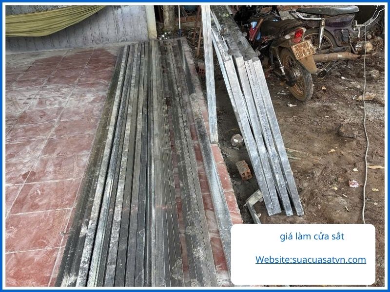 giá làm cửa sắt m2 chi tiết năm 2026