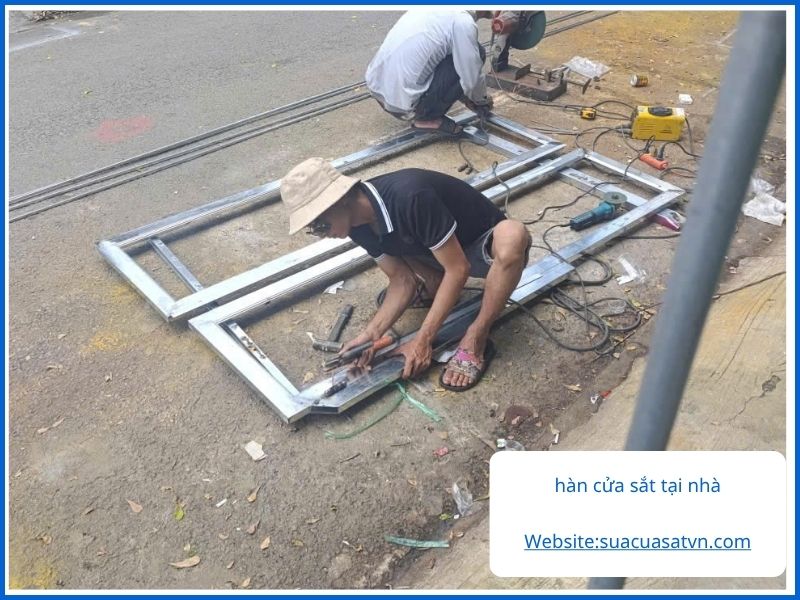 Các hạng mục sửa cửa sắt hóc môn chuyên nghiệp tại Xưởng Cơ khí Đức Hải