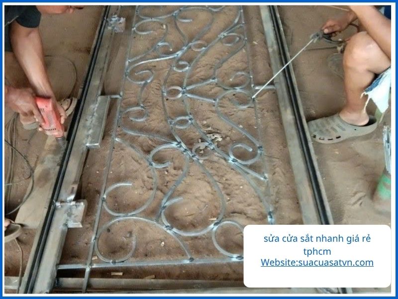 Quy Trình Sửa Cửa Sắt Giá Rẻ Chuyên Nghiệp Từ Đức Hải