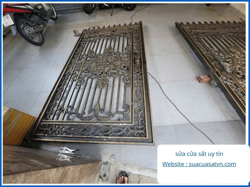  Bảng báo giá sửa cửa sắt Quận 2 mới nhất (Cập nhật 2026)