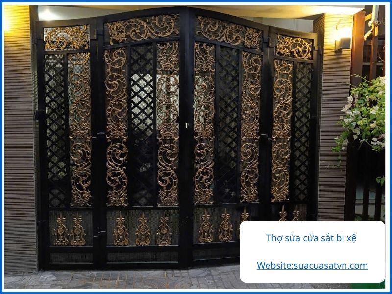 Dịch vụ sửa cửa sắt bị xệ tận nơi nhanh chóng, uy tín