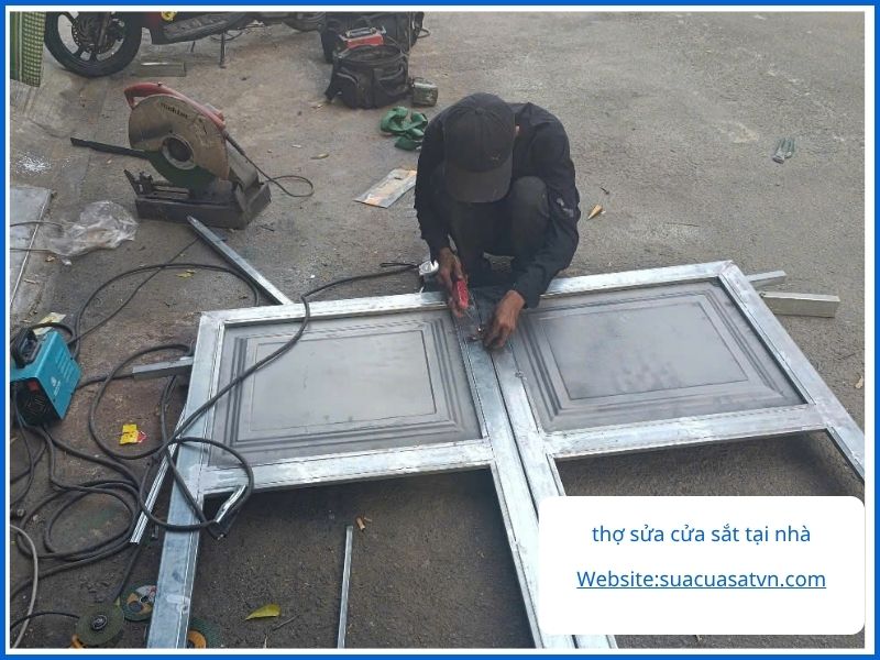 Nhu cầu sửa cửa sắt tại nhà khu vực Nhà Bè hiện nay